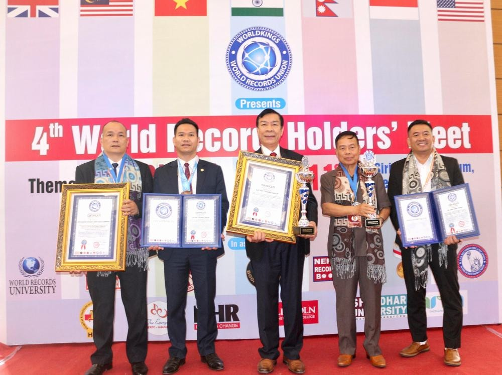 Anh hùng Lao động Nguyễn Quang Mâu và hành trình biến đất sét thành “vàng”