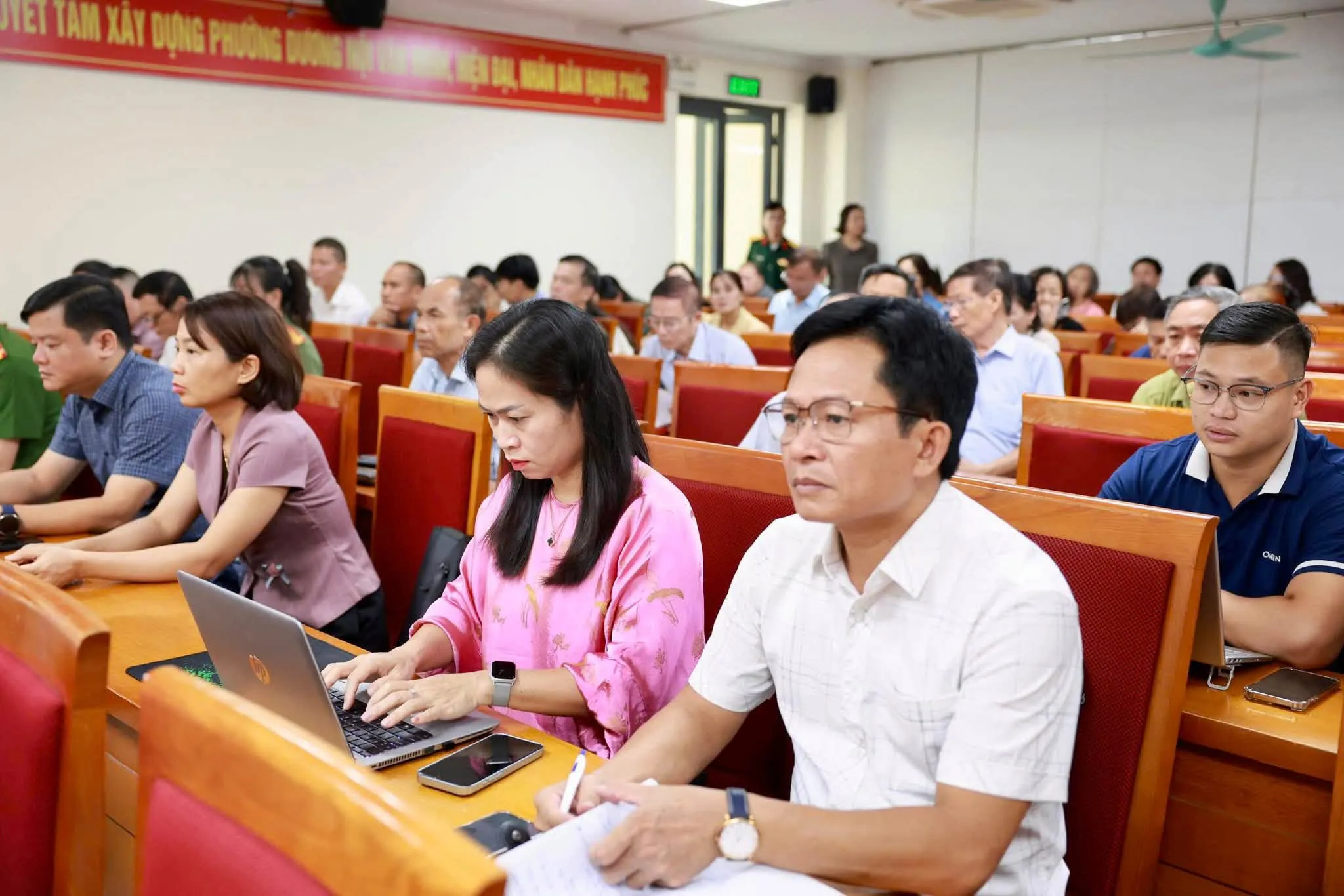 Phường Dương Nội quán triệt, triển khai thực hiện Nghị quyết Trung ương 4 khóa XIV