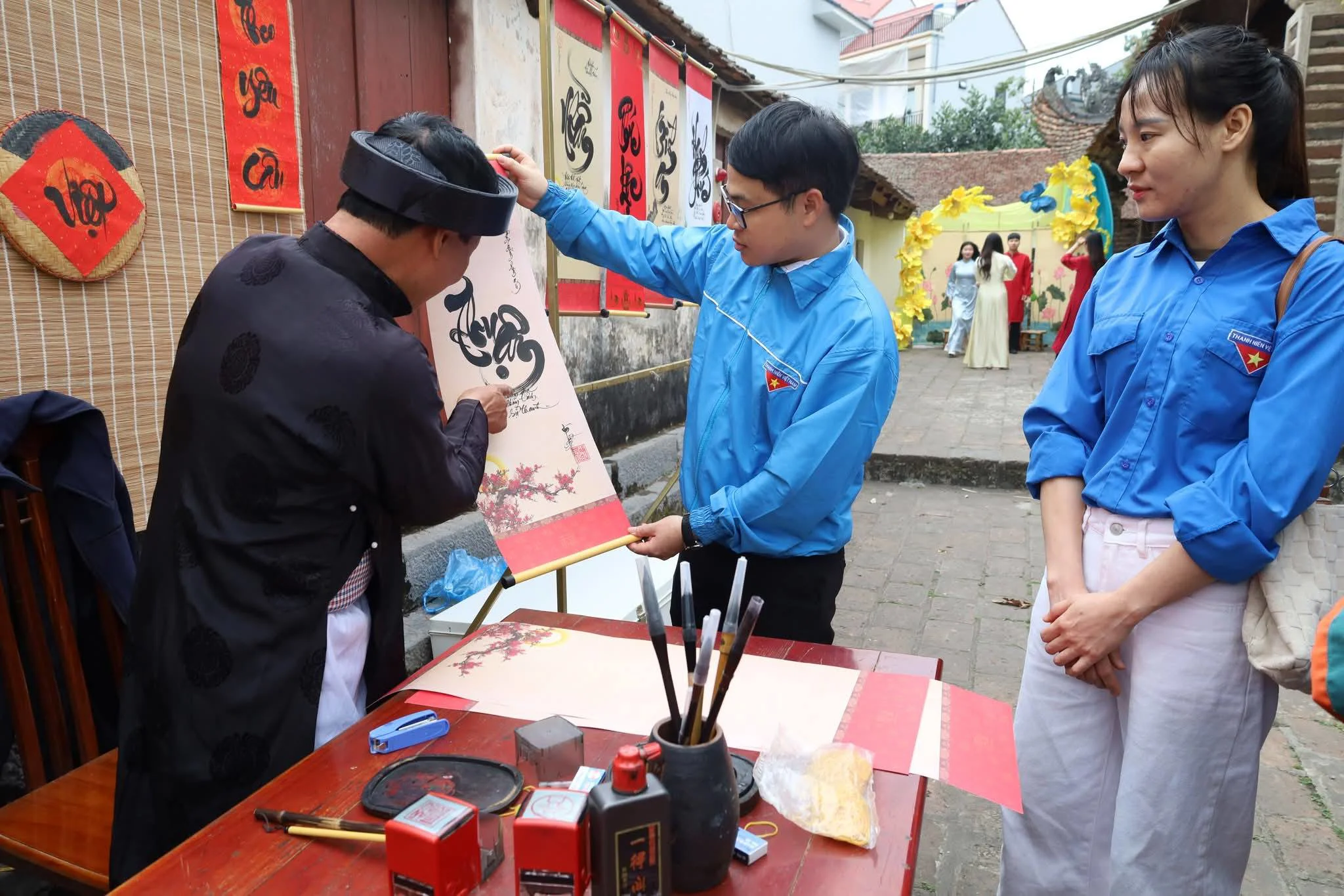 Ấn tượng với Lễ hội tái hiện Tết cổ truyền tại Đình So, Hà Nội