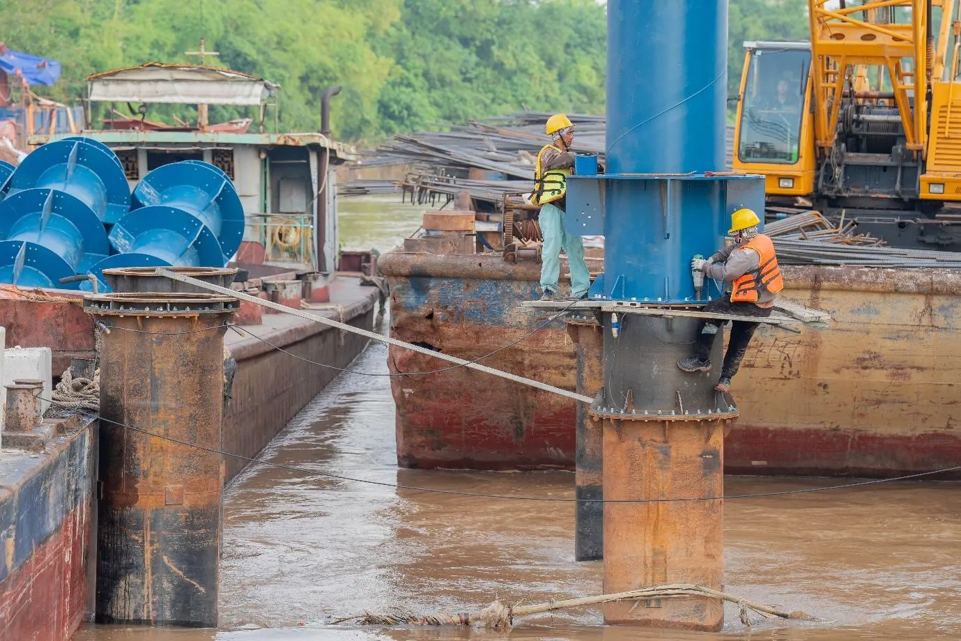 Đại công trường Cầu Trần Hưng Đạo ngày đêm bứt tốc, sẵn sàng lắp dựng vòm thép vô cực