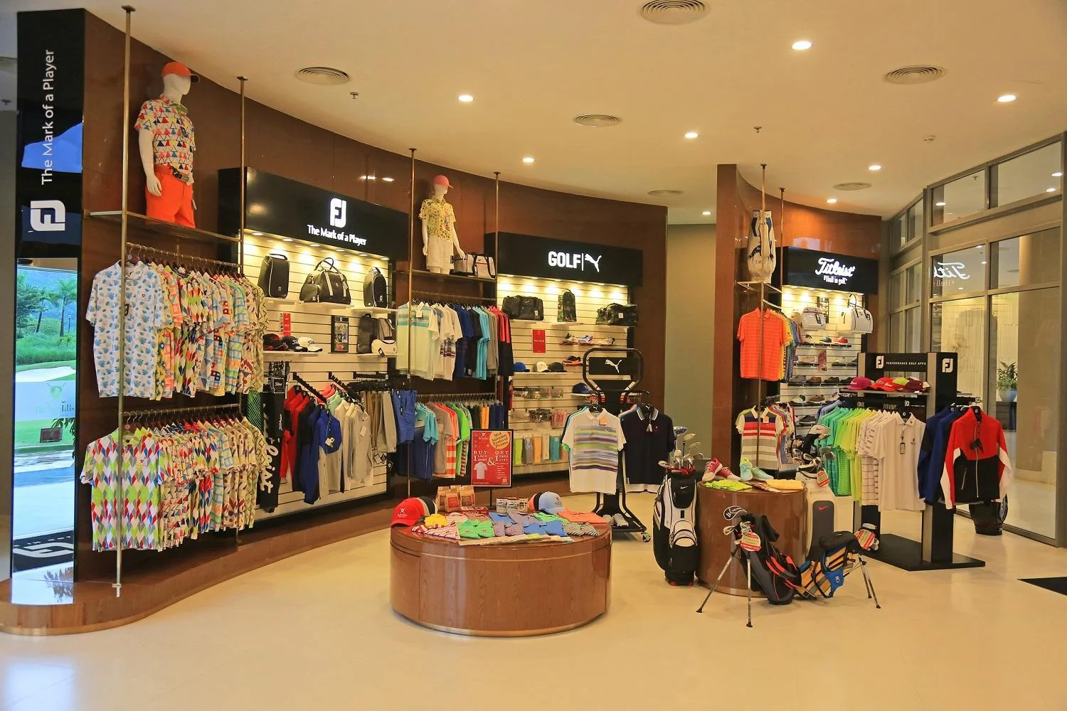 Không chỉ có Lễ hội hoa Tulip trên đỉnh Bà Nà, đây mới là lý do khiến Đà Nẵng hút khách trong tháng 3