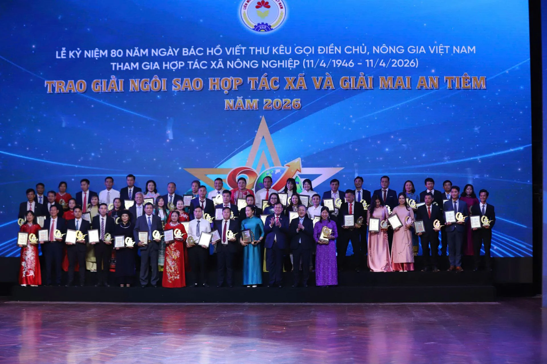 Vinh danh 100 hợp tác xã, sản phẩm hợp tác xã tiêu biểu