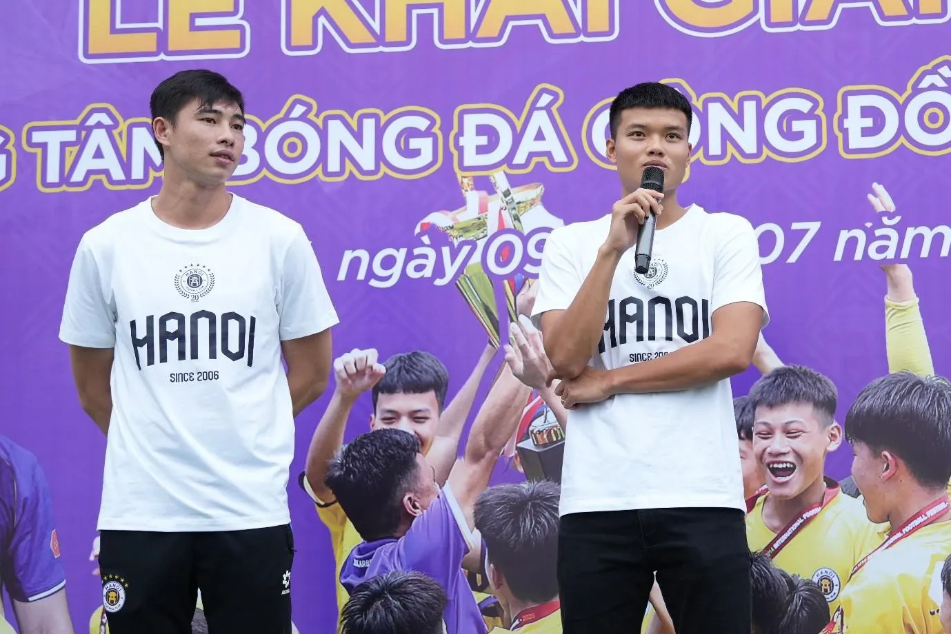 Bầu Hiển mở sân chơi bóng đá cộng đồng cho trẻ em Thủ đô
