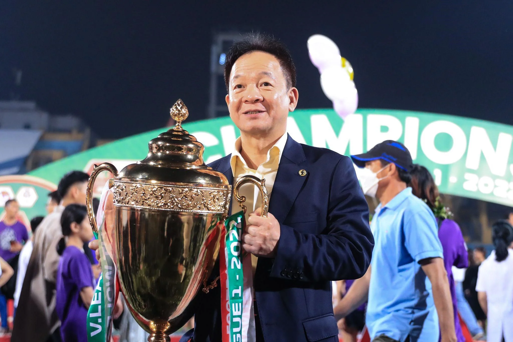 U17 Việt Nam dự World Cup và dấu ấn thầm lặng của bầu Hiển