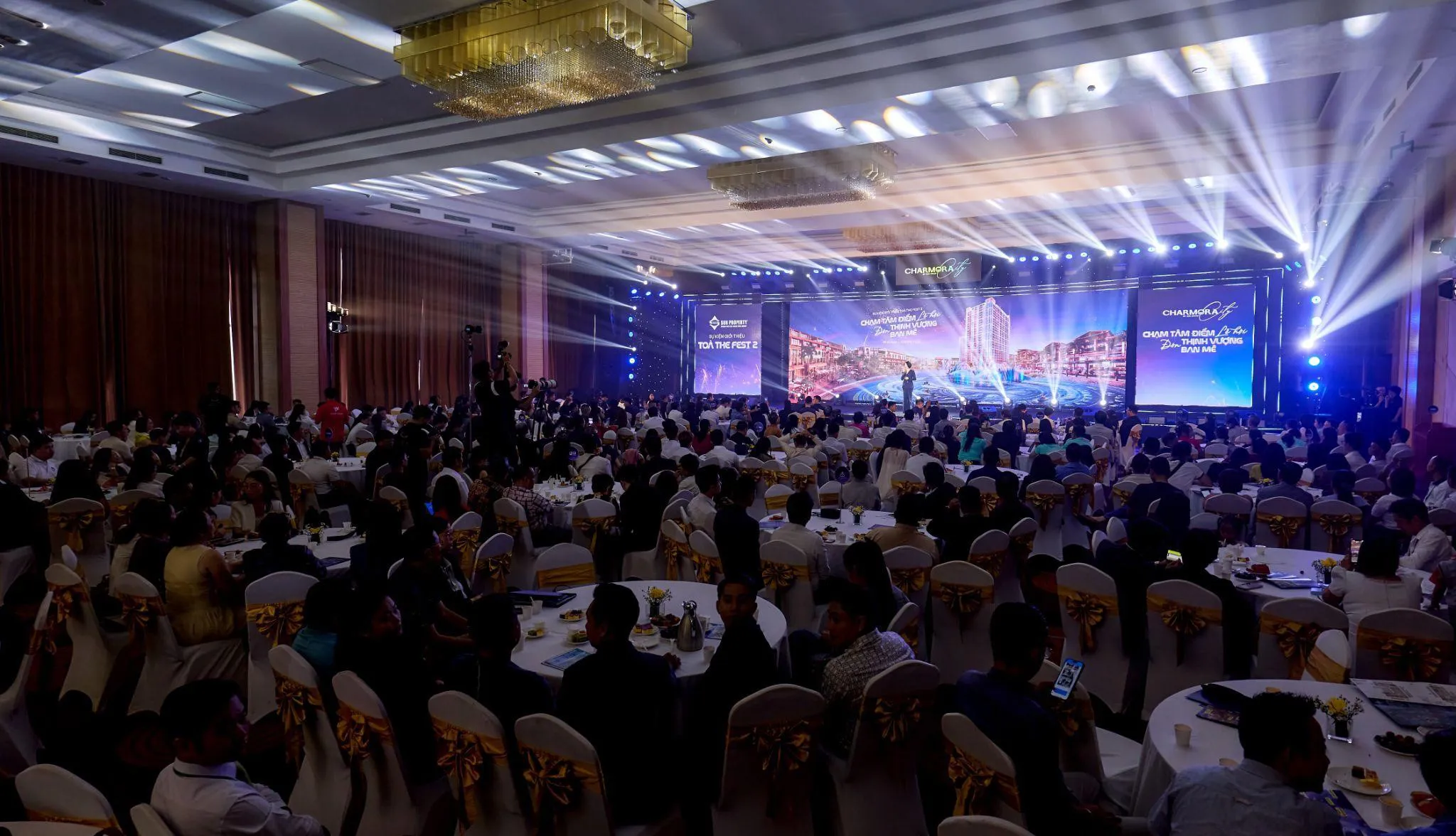 Đón sóng thịnh vượng Nha Trang tại Buôn Ma Thuột: Gần 800 khách mời tham dự sự kiện ra mắt The Fest 2