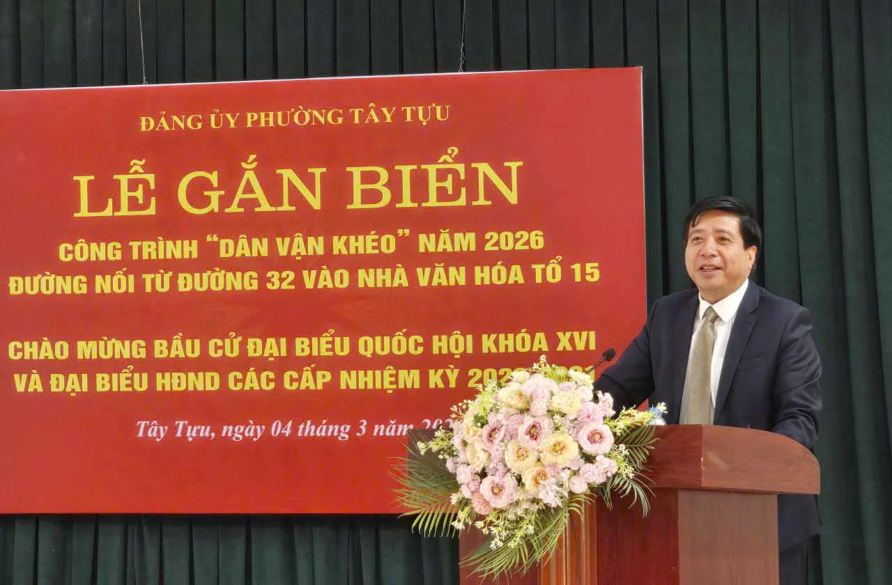 Hà Nội: Phường Tây Tựu gắn biển công trình “Dân vận khéo” chào mừng bầu cử