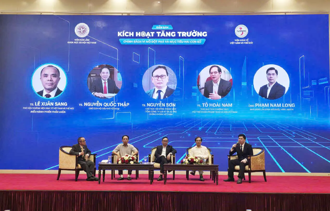 Diễn đàn Kích hoạt tăng trưởng: Nhiều kiến nghị và mục tiêu tăng trưởng hai con số
