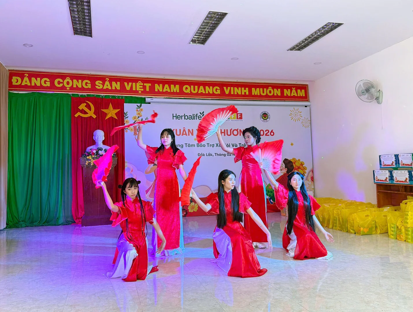 Herbalife Việt Nam tổ thức chương trình “Xuân Yêu Thương” 2026 cho trẻ em và người cao tuổi có hoàn cảnh khó khăn