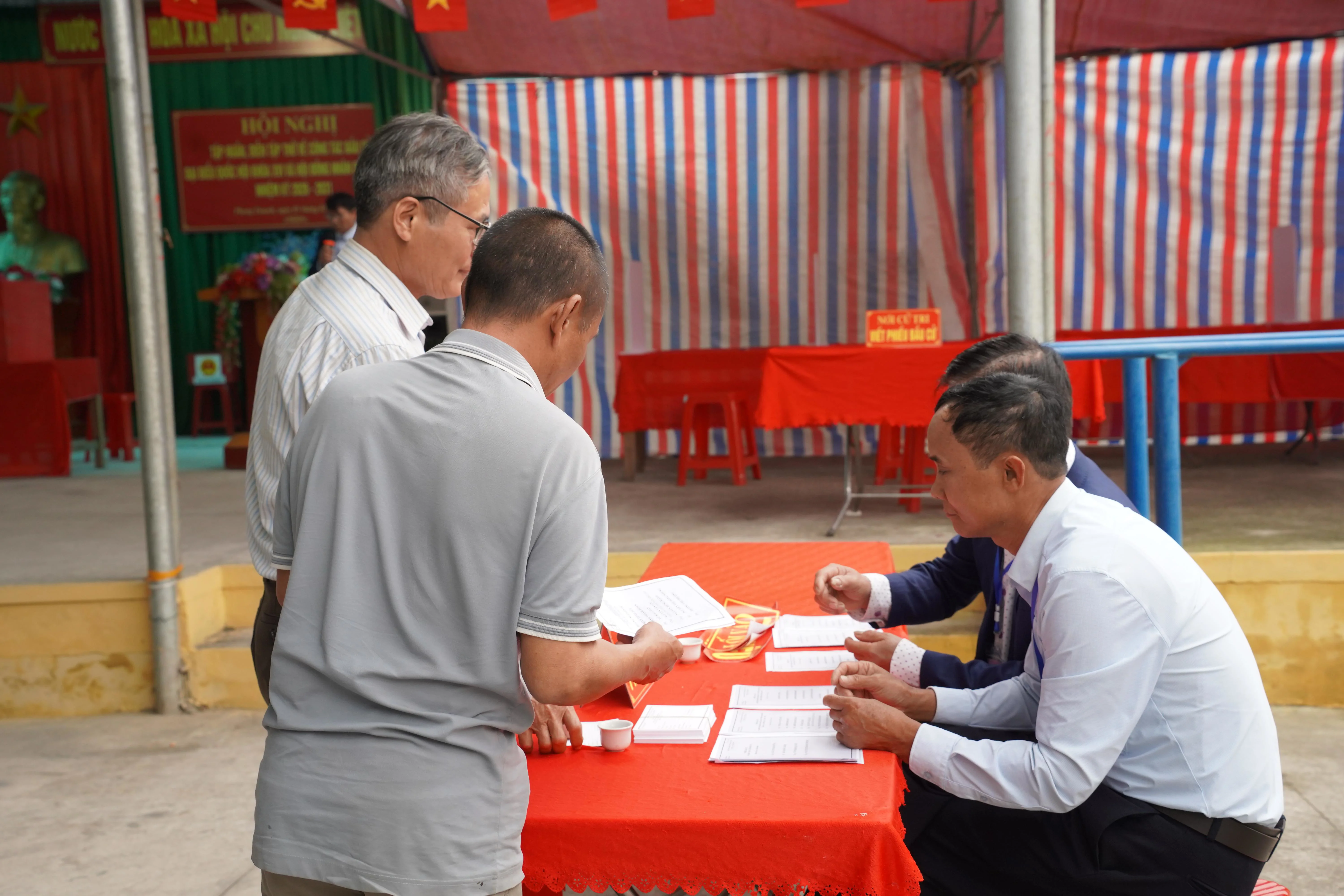 Xã Phong Doanh, Ninh Bình tổ chức tập huấn và diễn tập về công tác bầu cử