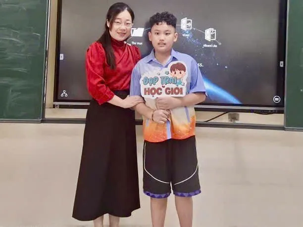Dưới mái trường THCS Chu Văn An, ước mơ bắt đầu từ yêu thương