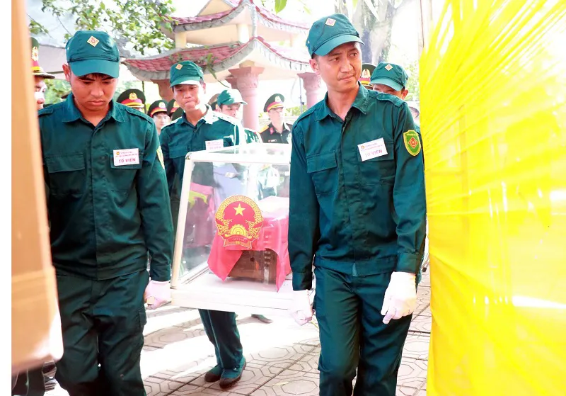 Hành trình trả lại tên cho liệt sĩ: Ninh Bình triển khai lấy mẫu ADN tại Nghĩa trang Yên Phương