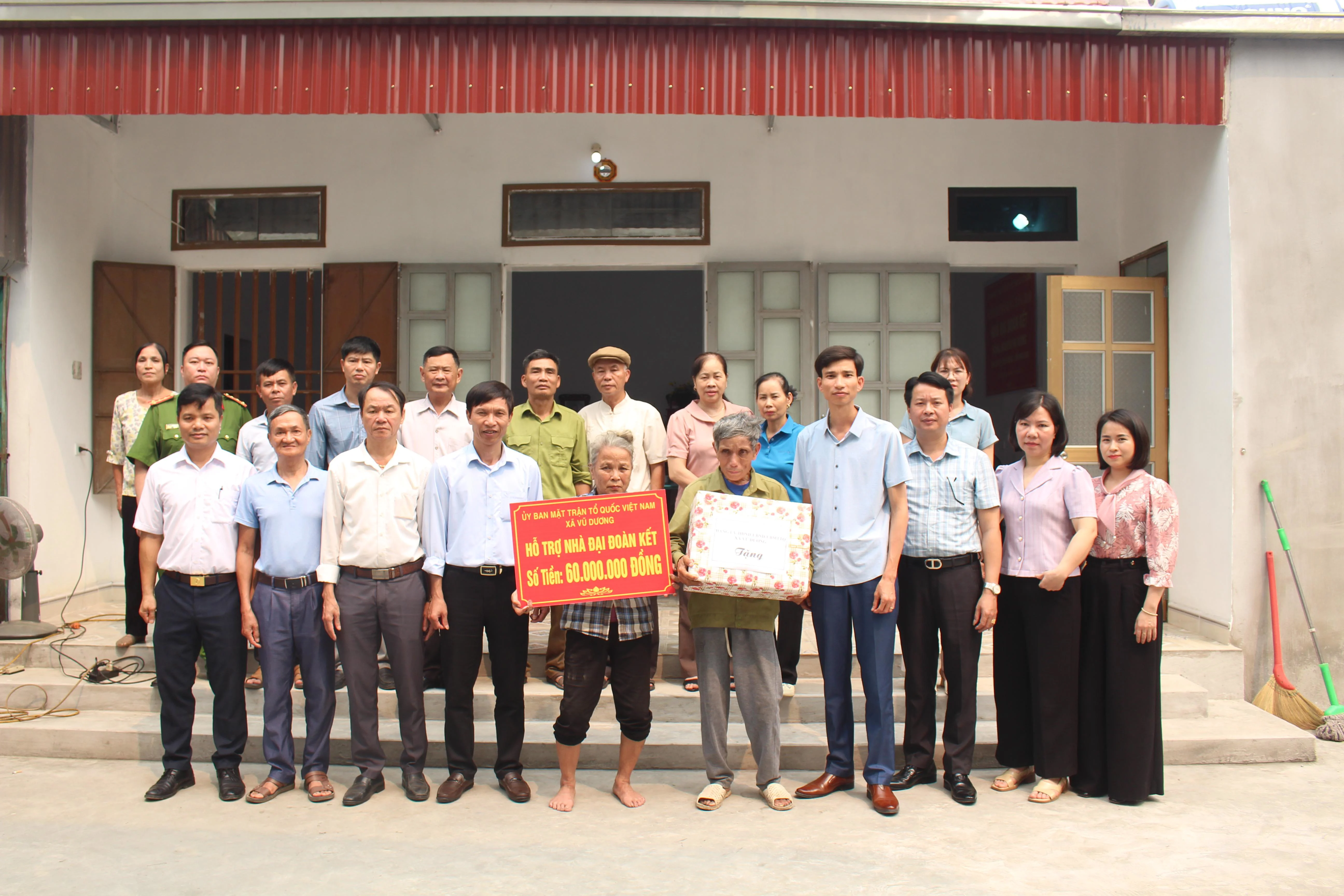 Khánh thành và bàn giao Nhà Đại đoàn kết cho đối tượng bảo trợ xã hội tại xã Vũ Dương, Ninh Bình