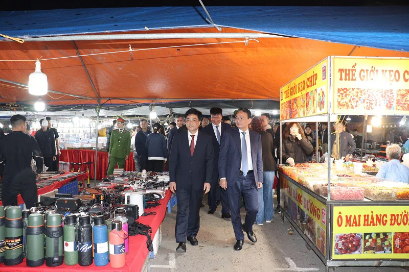 Lễ khai mạc Lễ hội Chợ Viềng xuân - Phủ Dầy năm Bính Ngọ 2026