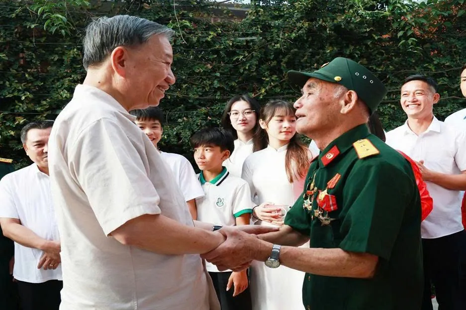 Phường Thảo Nguyên (Sơn La): TBT, Chủ Tịch Nước Tô Lâm thăm hỏi, tặng quà gia đình chính sách và người có công với cách mạng 