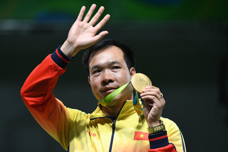 Nhan Phúc Vinh vào vai xạ thủ giành HCV Olympic Hoàng Xuân Vinh