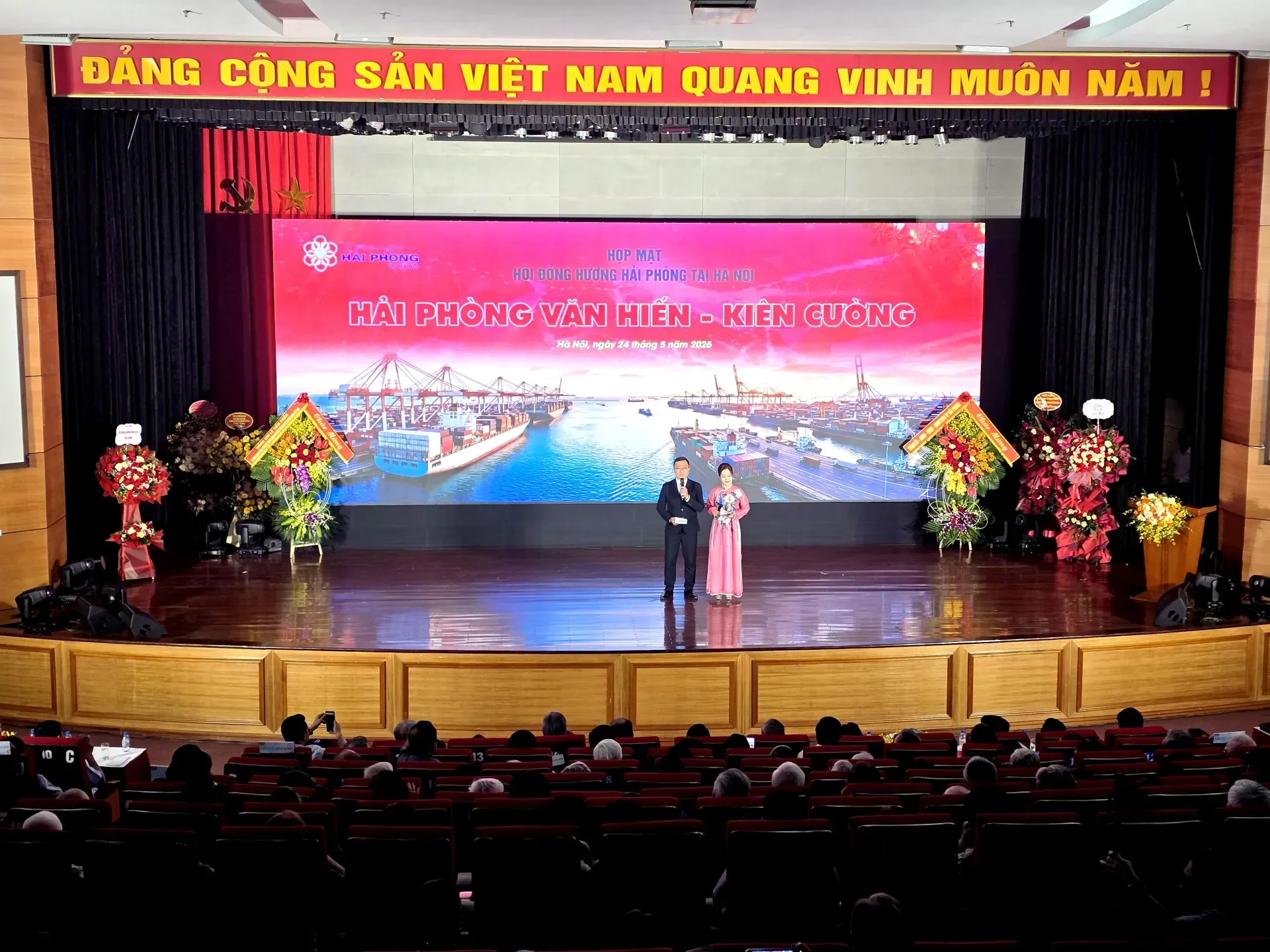 Gắn kết truyền thống, lan tỏa khát vọng phát triển thành phố Cảng anh hùng