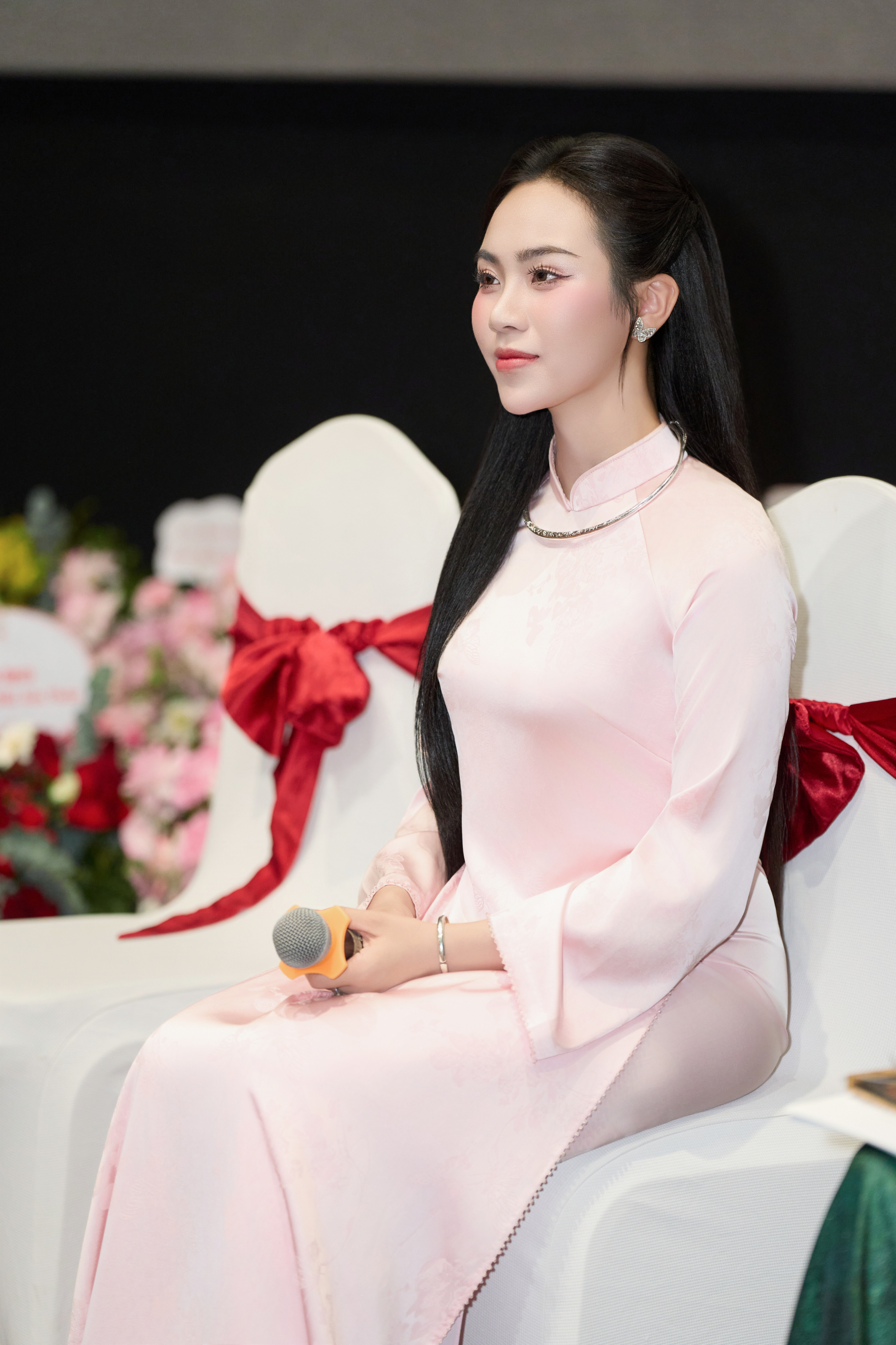 Dương Trường Giang ấn tượng mạnh với quán quân Tiếng hát Hà Nội Đặng Ngọc Anh
