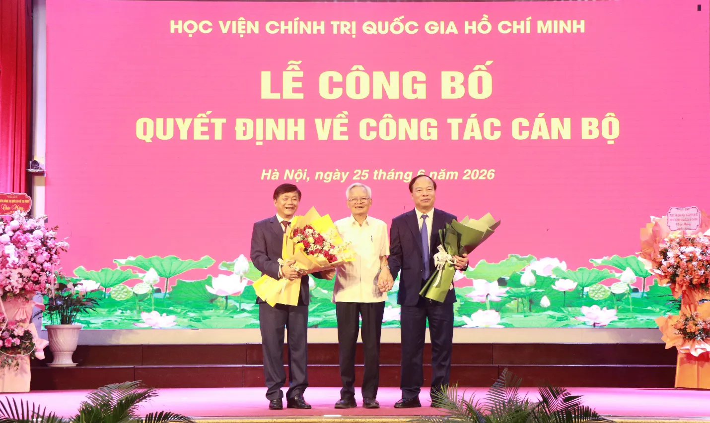 Lễ công bố quyết định bổ nhiệm lại Giám đốc và bổ nhiệm Phó Giám đốc thường trực Học viện Báo chí và Tuyên truyền
