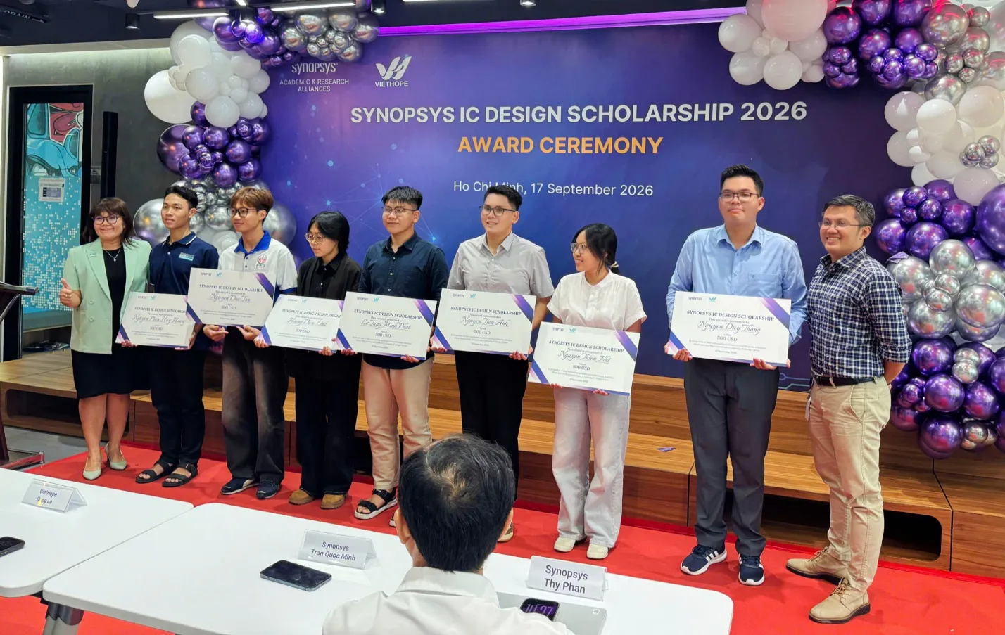 Synopsys và VietHope: Tổ chức Lễ trao Học bổng Thiết kế Vi mạch Synopsys 2026