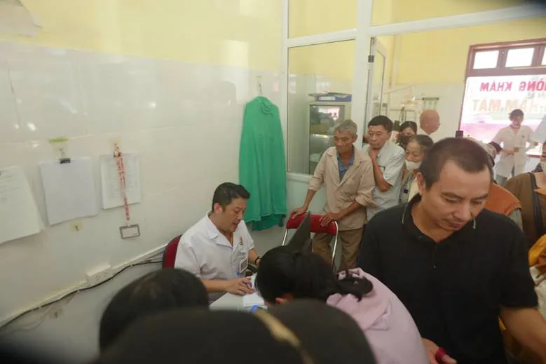 Bệnh viện đa khoa khu vực Vân Hồ - cơ sở Thảo Nguyên Khám sức khỏe định kỳ miễn phí cho người có công và người khuyết tật