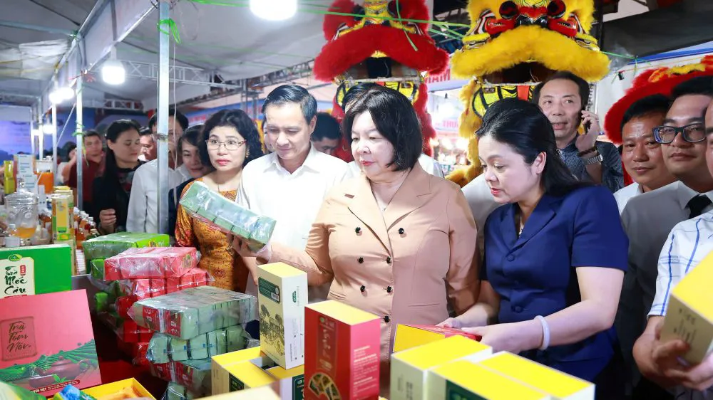 Hướng tới chào mừng Đại hội đại biểu Liên minh HTX Việt Nam lần thứ VII, nhiệm kỳ 2026- 2031: Phiên chợ HTX tại Thái Nguyên thúc đẩy liên kết sản xuất và tiêu thụ nông sản bền vững