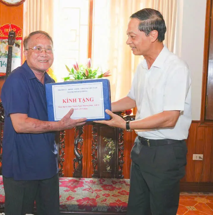 Phó Bí thư Thường trực Thành ủy Hải Phòng  tri ân gia đình có công với cách mạng 