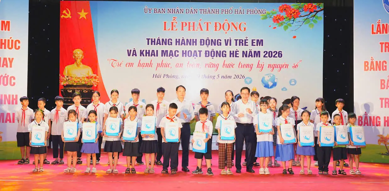 ‘Trẻ em hạnh phúc, an toàn,vững bước trong kỷ nguyên số’