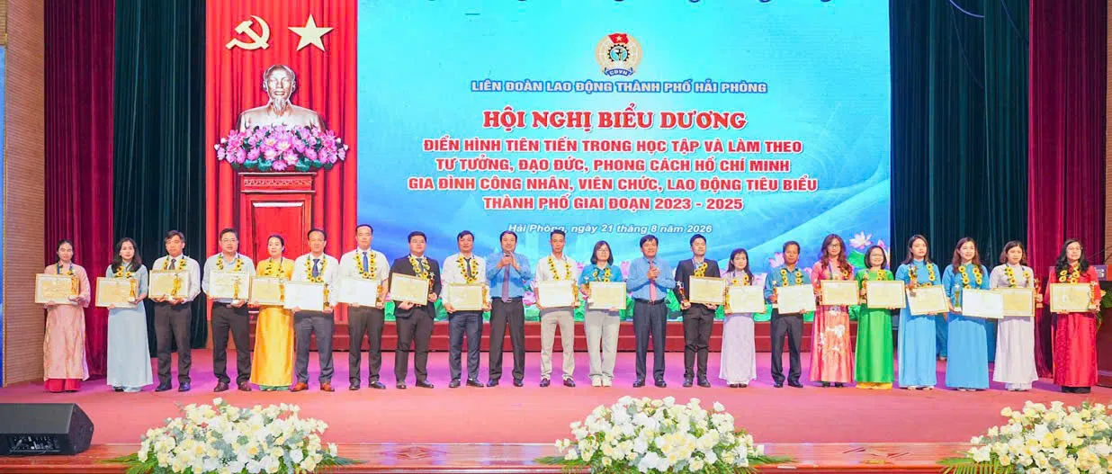 TP.Hải Phòng biểu dương điển hình tiên tiến học tập và làm theo Bác