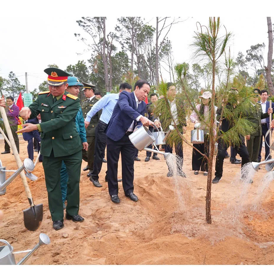 Bí thư Thành uỷ Hải Phòng dự lễ phát động Tết trồng cây tại phường Đồ Sơn 