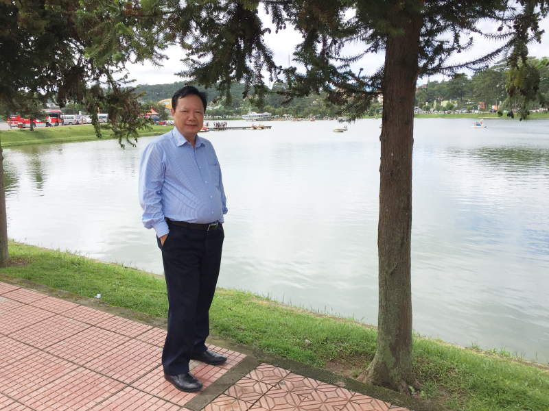 “Thành phố ngàn hoa”- giai điệu của sương trắng và tình yêu