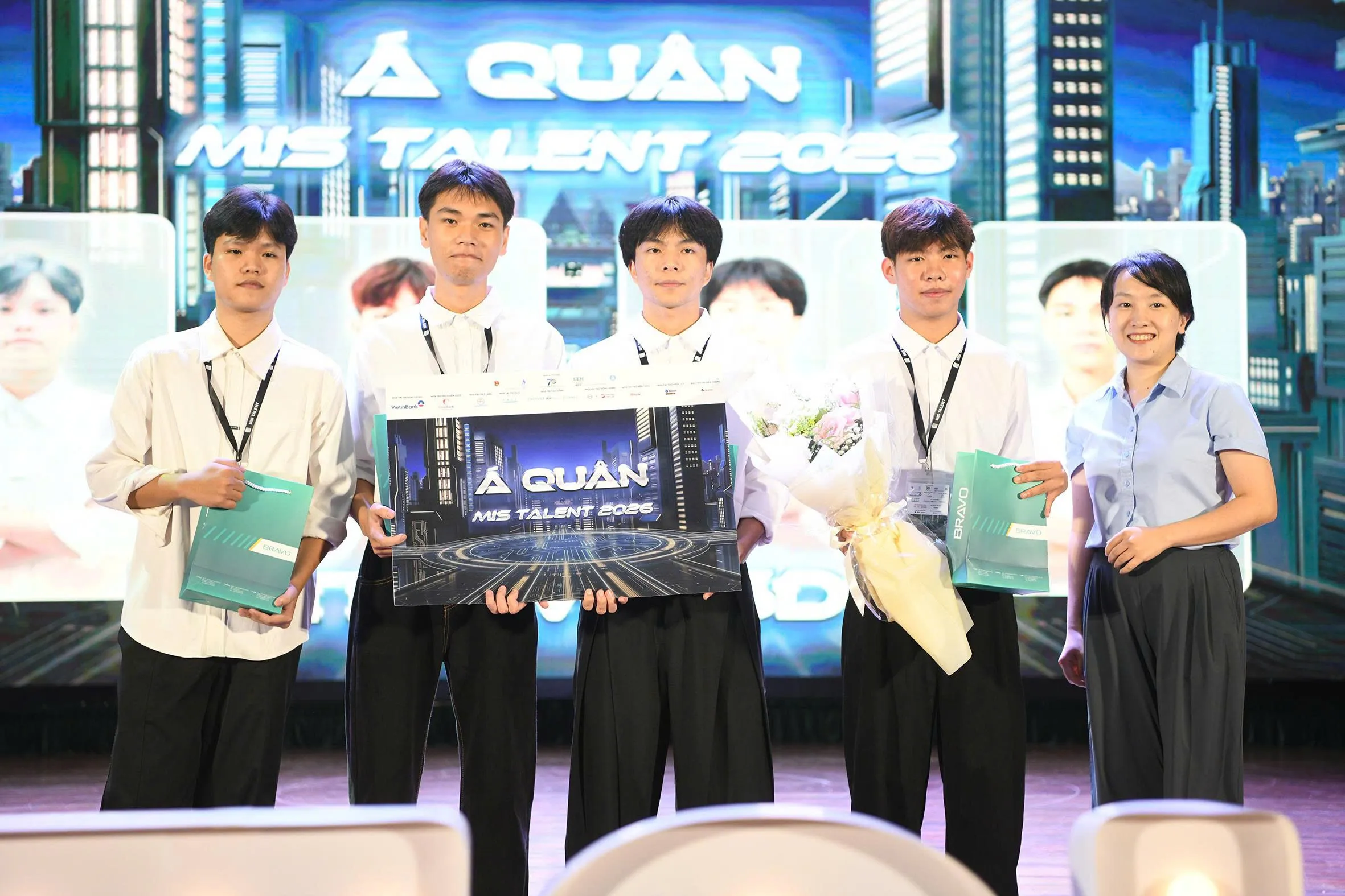 Sinh viên cả nước tranh tài thiết kế tác nhân AI tối ưu vận hành doanh nghiệp