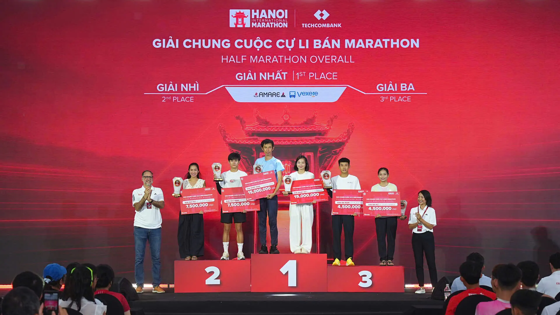 Hà Nội năng động qua những khoảnh khắc Marathon