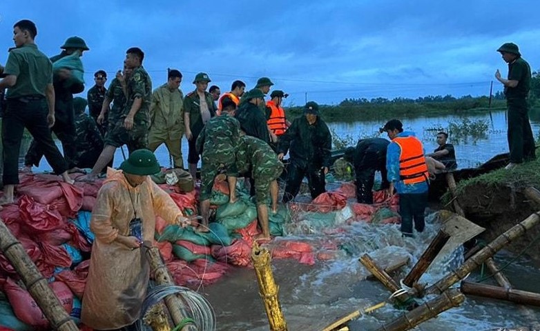 Nghệ An: Thiệt hại nặng nề do mưa lũ gây ra