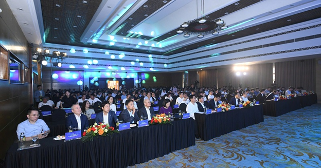 Toàn cảnh Lễ ra mắt Công ty 1Matrix và công bố cuộc thi VietChain Talents 2025