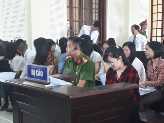 Bị cáo Nguyễn Thị Lam tại phiên toà sơ thẩm. Ảnh Đức Ngọc