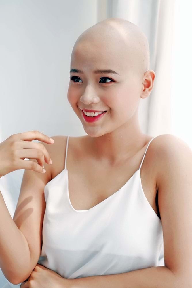 Nghị lực của cô gái trẻ ''đánh bại'' ung thư, tự tin thi Miss World Vietnam 2022