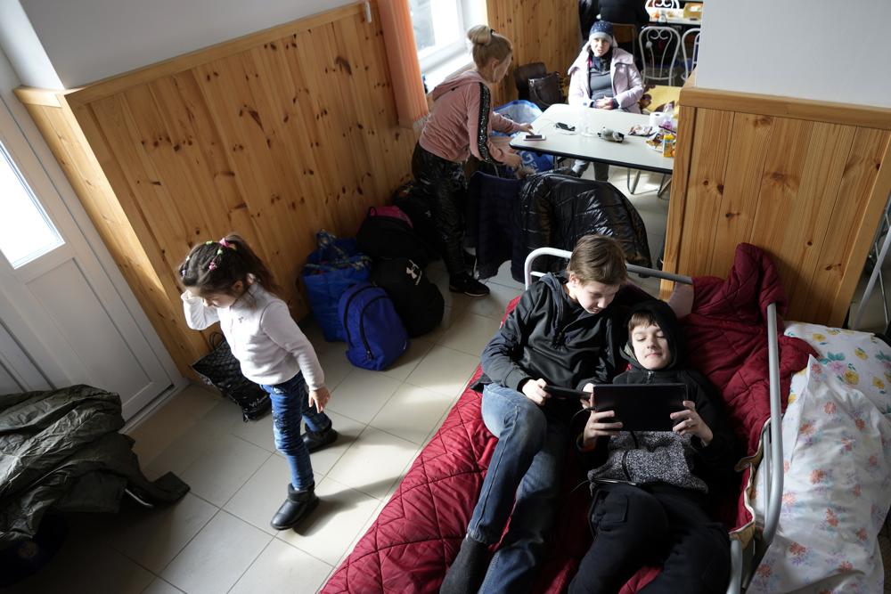 Trẻ em Ukraine tha hương, tìm sự sống mới trong cuộc chiến kéo dài