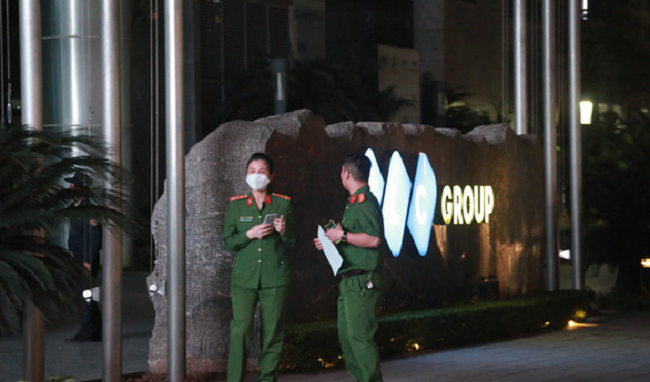 Cơ quan điều tra khám xét trụ sở Tập đoàn FLC hồi tháng 3 (nguồn: Internet).