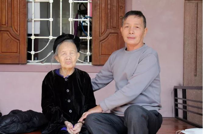Bí quyết sống khoẻ của cụ bà 110 tuổi, có 60 cháu chắt